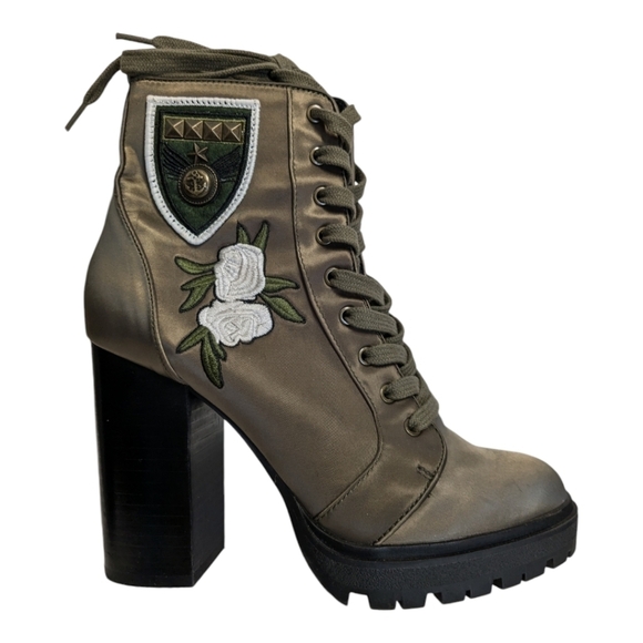 Steve Madden Laurie bootie olive satin Size 7.5 Military combat boot - Picture 8 of 9